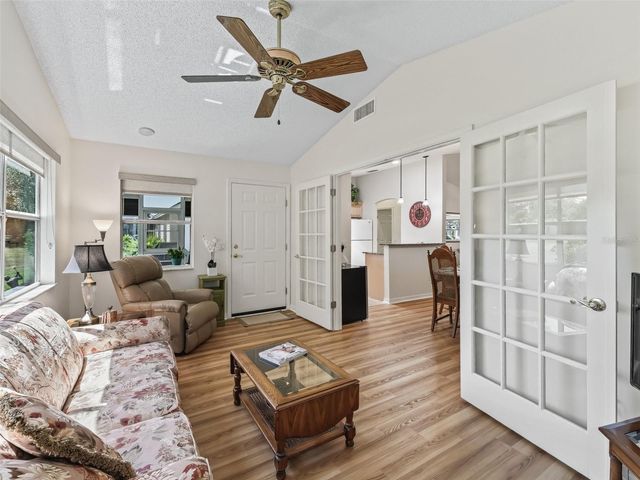 511 CHULA VISTA AVENUE, Lady Lake, FL 32159