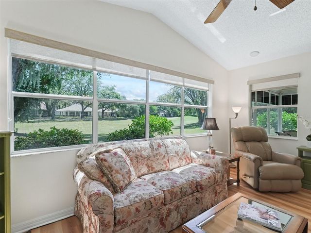 511 CHULA VISTA AVENUE, Lady Lake, FL 32159