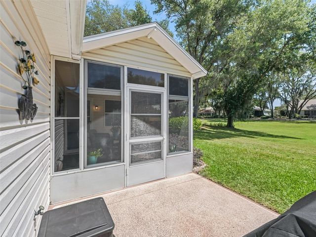 511 CHULA VISTA AVENUE, Lady Lake, FL 32159