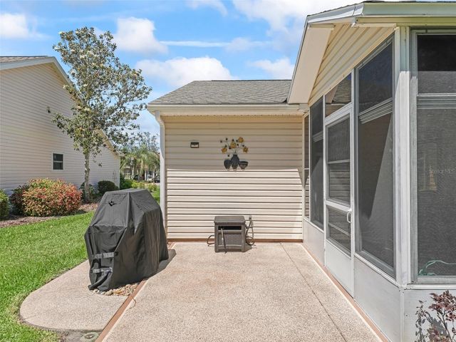 511 CHULA VISTA AVENUE, Lady Lake, FL 32159