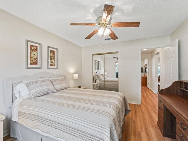 511 CHULA VISTA AVENUE, Lady Lake, FL 32159