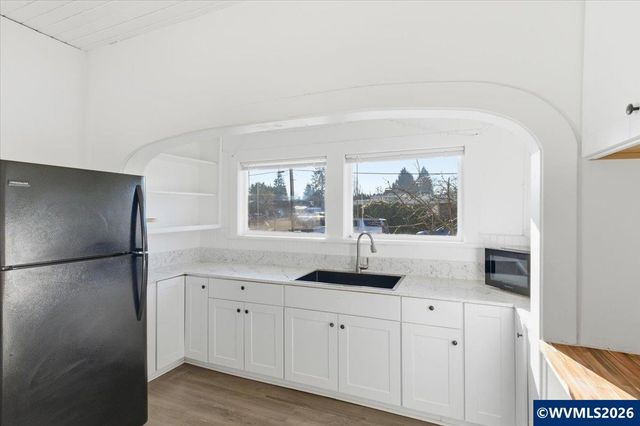 109 E Isabella St, Lebanon, OR 97355