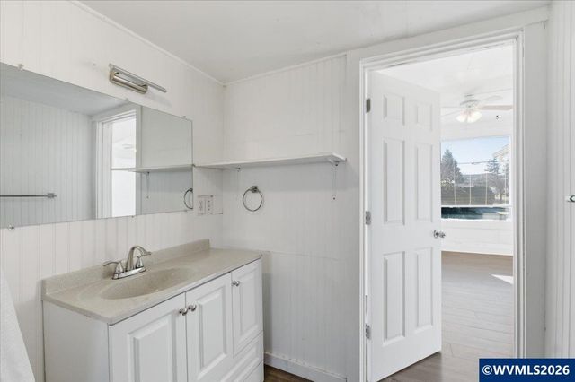 109 E Isabella St, Lebanon, OR 97355