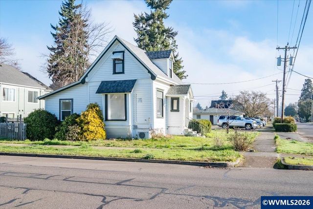 109 E Isabella St, Lebanon, OR 97355