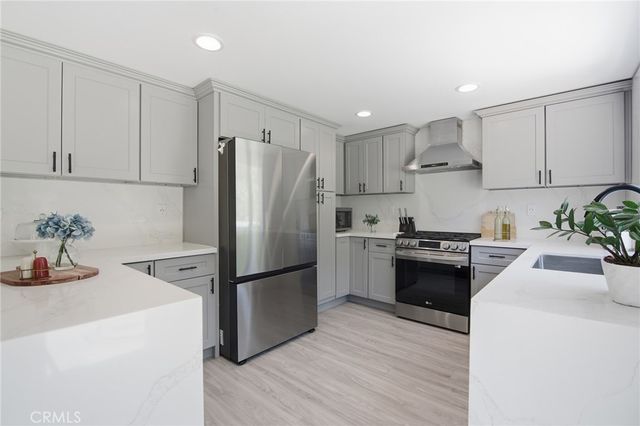 11515 Doral, Los Angeles, CA 91326