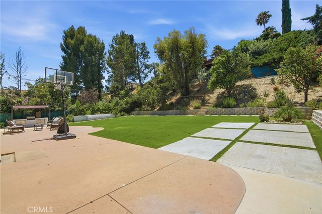 11515 Doral, Los Angeles, CA 91326