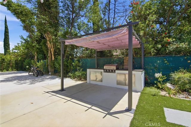 11515 Doral, Los Angeles, CA 91326