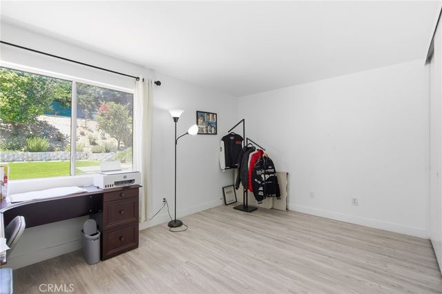 11515 Doral, Los Angeles, CA 91326