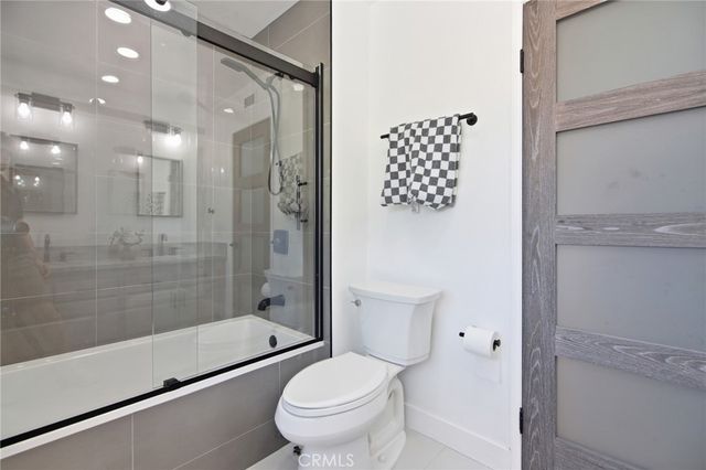 11515 Doral, Los Angeles, CA 91326
