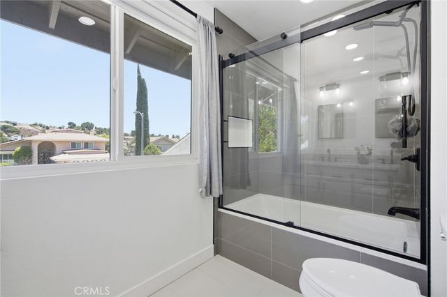 11515 Doral, Los Angeles, CA 91326
