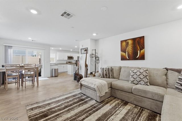 2682 Mango Light Avenue, North Las Vegas, NV 89086