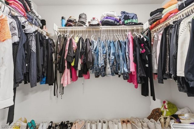 2682 Mango Light Avenue, North Las Vegas, NV 89086