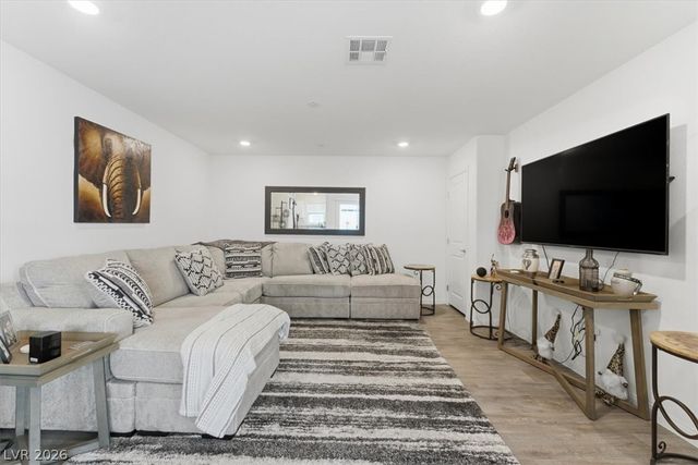 2682 Mango Light Avenue, North Las Vegas, NV 89086