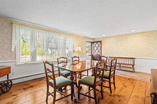 22 Old Gordon Road, Brentwood, NH 03833