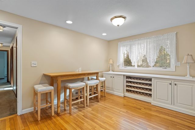 22 Old Gordon Road, Brentwood, NH 03833