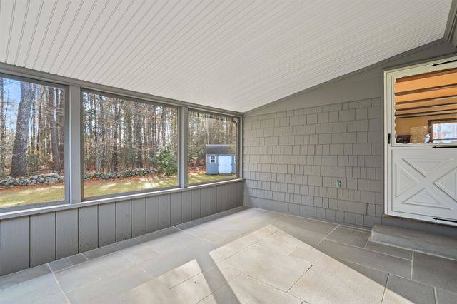 22 Old Gordon Road, Brentwood, NH 03833