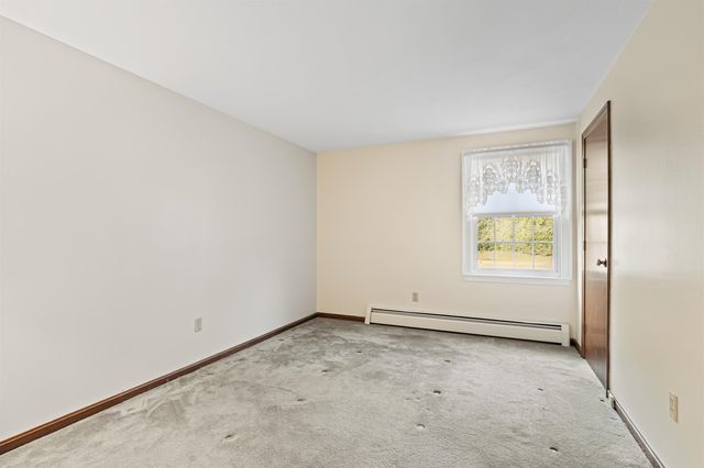 22 Old Gordon Road, Brentwood, NH 03833