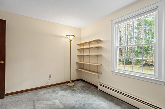 22 Old Gordon Road, Brentwood, NH 03833