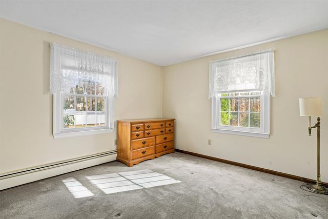 22 Old Gordon Road, Brentwood, NH 03833