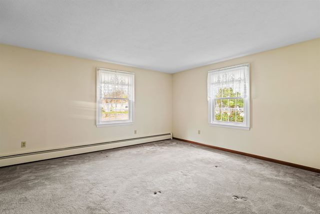 22 Old Gordon Road, Brentwood, NH 03833