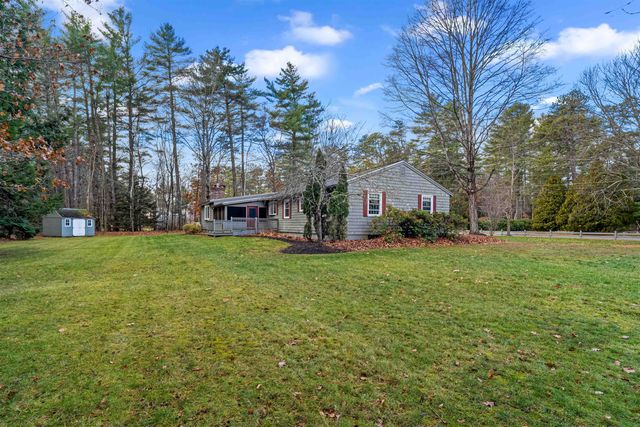 22 Old Gordon Road, Brentwood, NH 03833