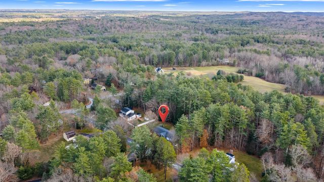 22 Old Gordon Road, Brentwood, NH 03833