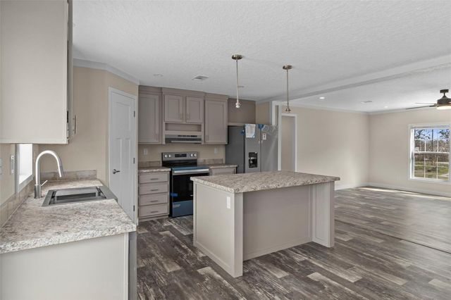 10877 OLD LAKELAND HIGHWAY, Dade City, FL 33525