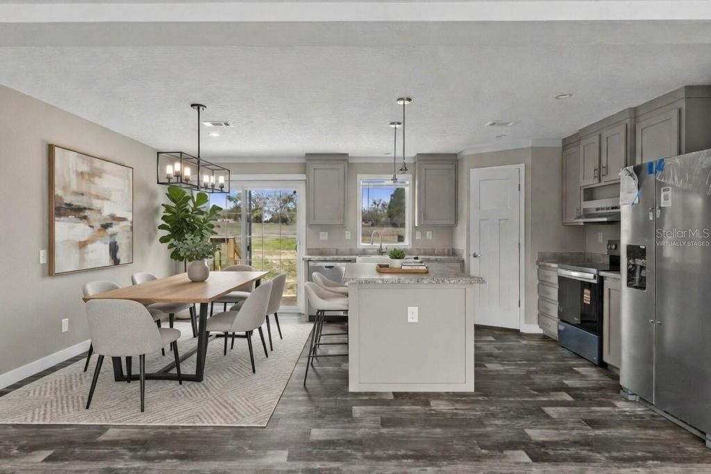 Image 3 of property listing at 10877 OLD LAKELAND HIGHWAY, Dade City, FL 33525