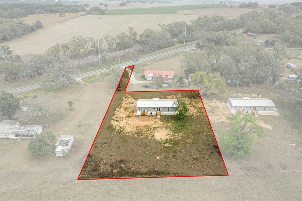 Image 9 of property listing at 10877 OLD LAKELAND HIGHWAY, Dade City, FL 33525