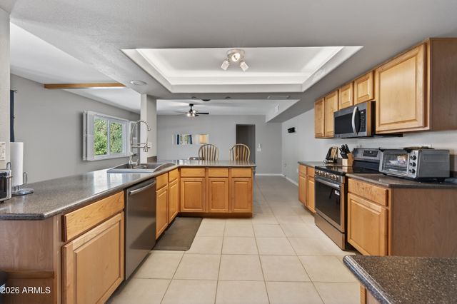 19426 N LAKEFOREST Drive, Sun City, AZ 85373