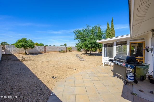 19426 N LAKEFOREST Drive, Sun City, AZ 85373
