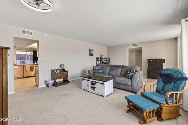 19426 N LAKEFOREST Drive, Sun City, AZ 85373