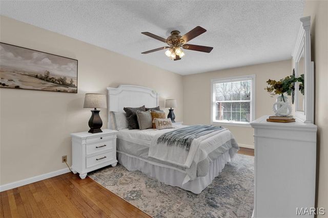 5545 Dantonaire Place, St Louis, MO 63128