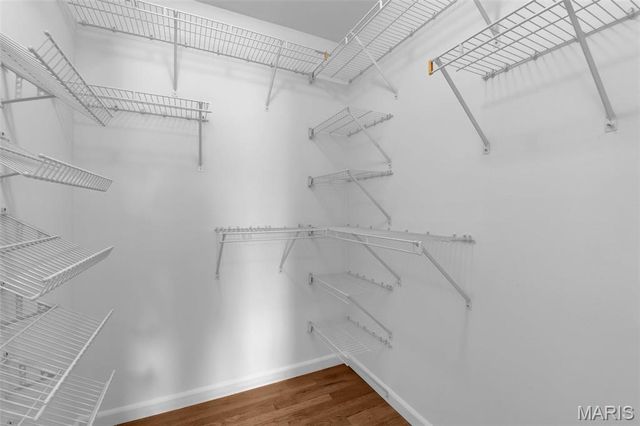 5545 Dantonaire Place, St Louis, MO 63128