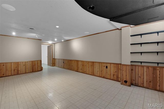 5545 Dantonaire Place, St Louis, MO 63128