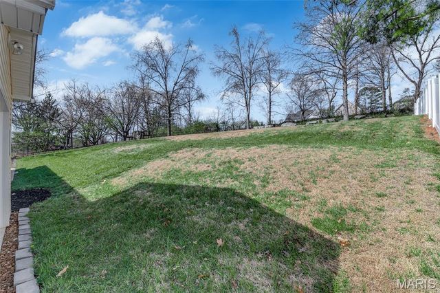 5545 Dantonaire Place, St Louis, MO 63128