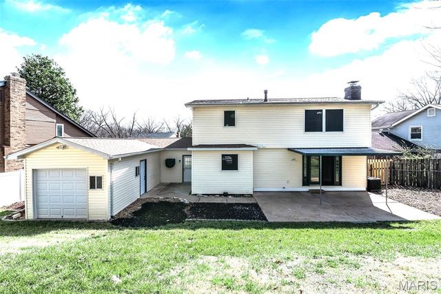 5545 Dantonaire Place, St Louis, MO 63128