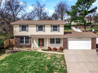 5545 Dantonaire Place, St Louis, MO 63128