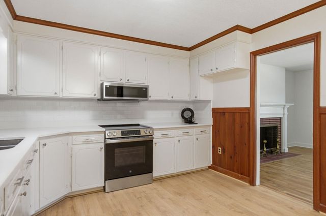 19 Wofford St, Inman, SC 29349