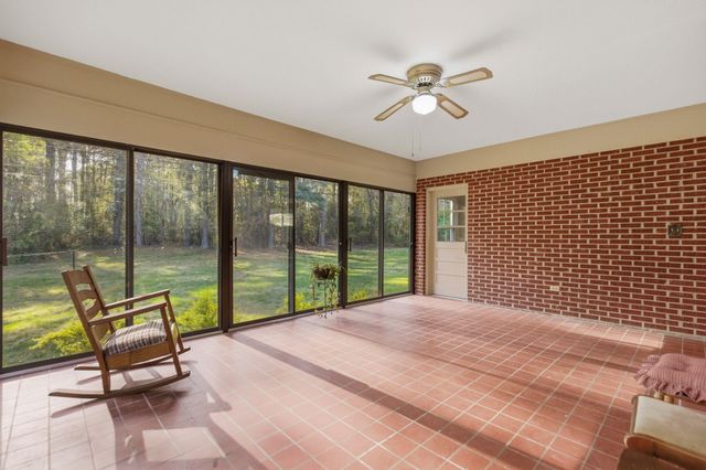 19 Wofford St, Inman, SC 29349