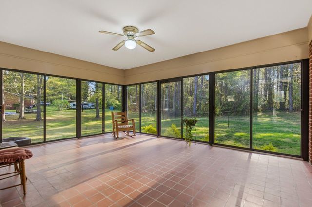 19 Wofford St, Inman, SC 29349