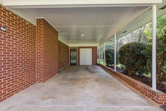 19 Wofford St, Inman, SC 29349