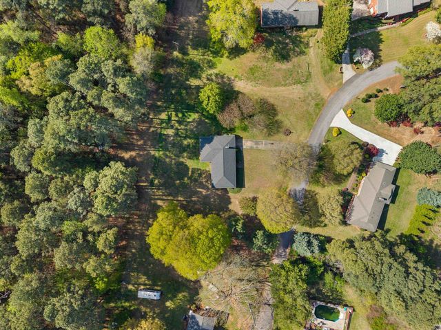 19 Wofford St, Inman, SC 29349