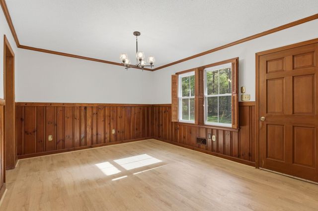 19 Wofford St, Inman, SC 29349