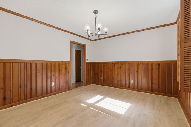 19 Wofford St, Inman, SC 29349