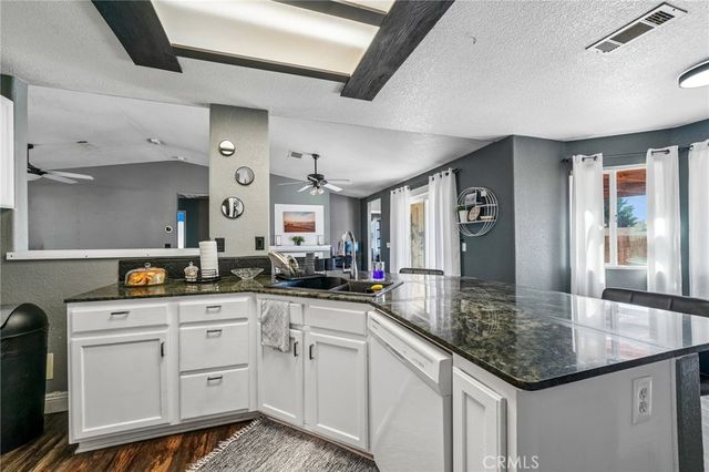 16315 Winona, Victorville, CA 92395