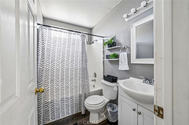 16315 Winona, Victorville, CA 92395