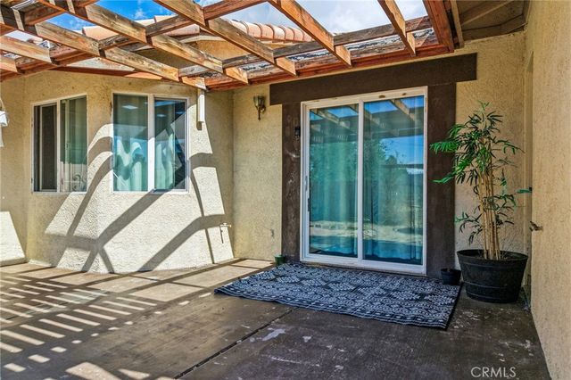 16315 Winona, Victorville, CA 92395