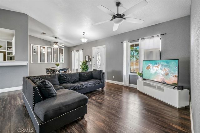 16315 Winona, Victorville, CA 92395