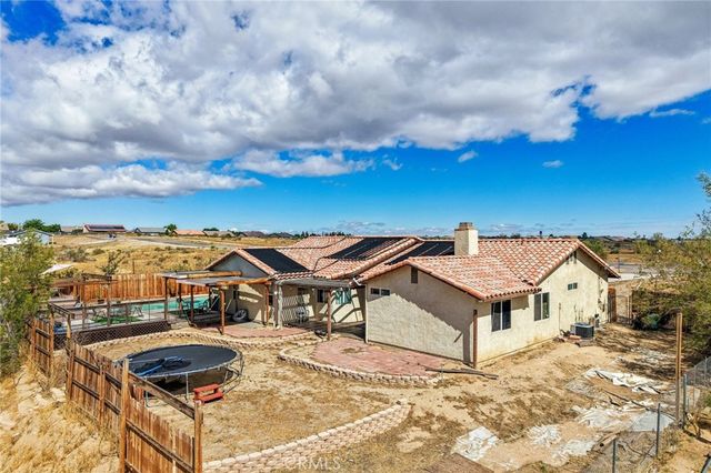 16315 Winona, Victorville, CA 92395